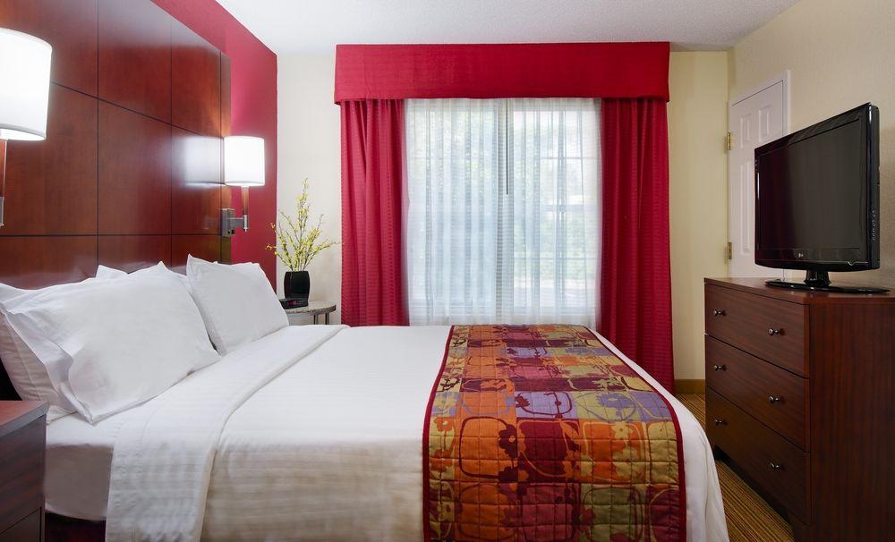 Residence Inn Knoxville Cedar Bluff Екстериор снимка