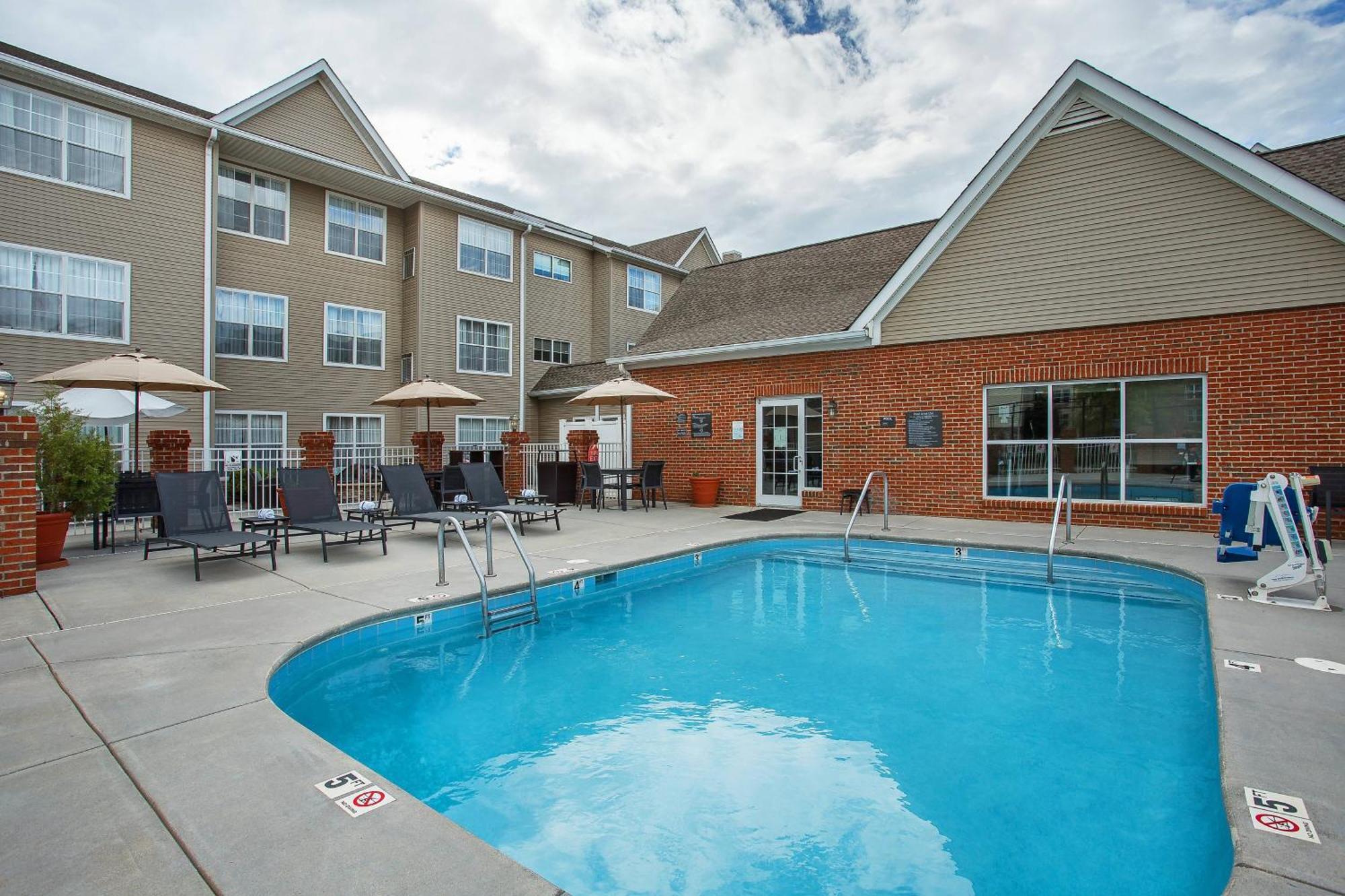 Residence Inn Knoxville Cedar Bluff Екстериор снимка