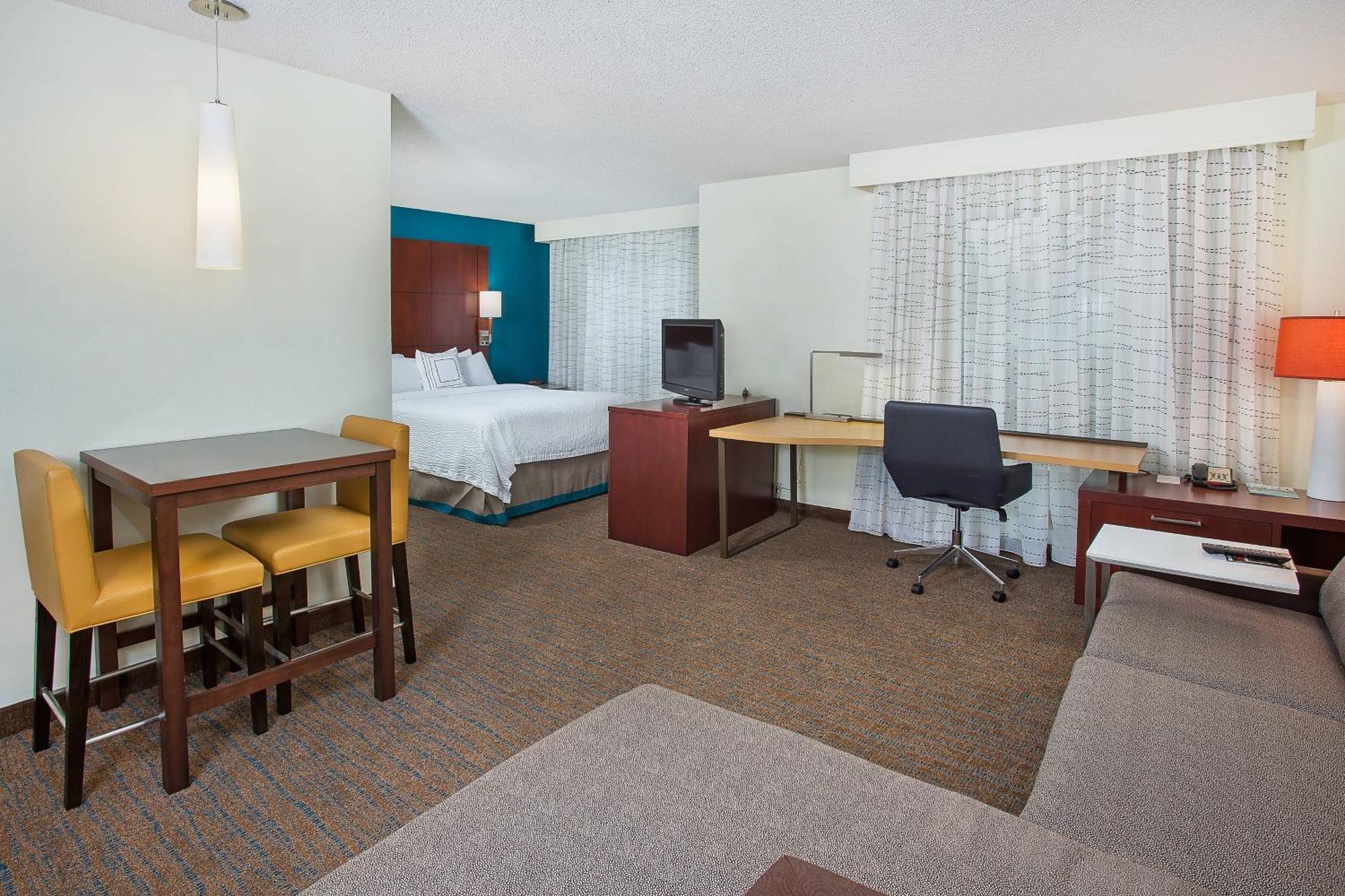 Residence Inn Knoxville Cedar Bluff Екстериор снимка